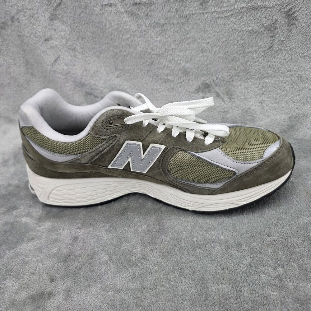 New Balance 2002R Men's Footlocker Exclusive Green Size 13 - Picture 10 of 13